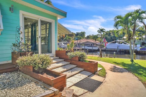 Waterfront Boater's Paradise | Dock, Ocean Access