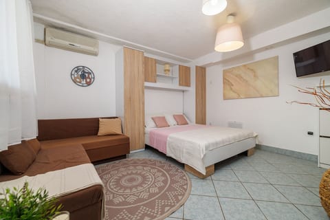 Apartments Lu - Unit 378240-13