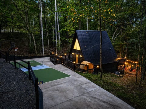 Blue Ridge | Hot Tub + Sauna | Pickleball