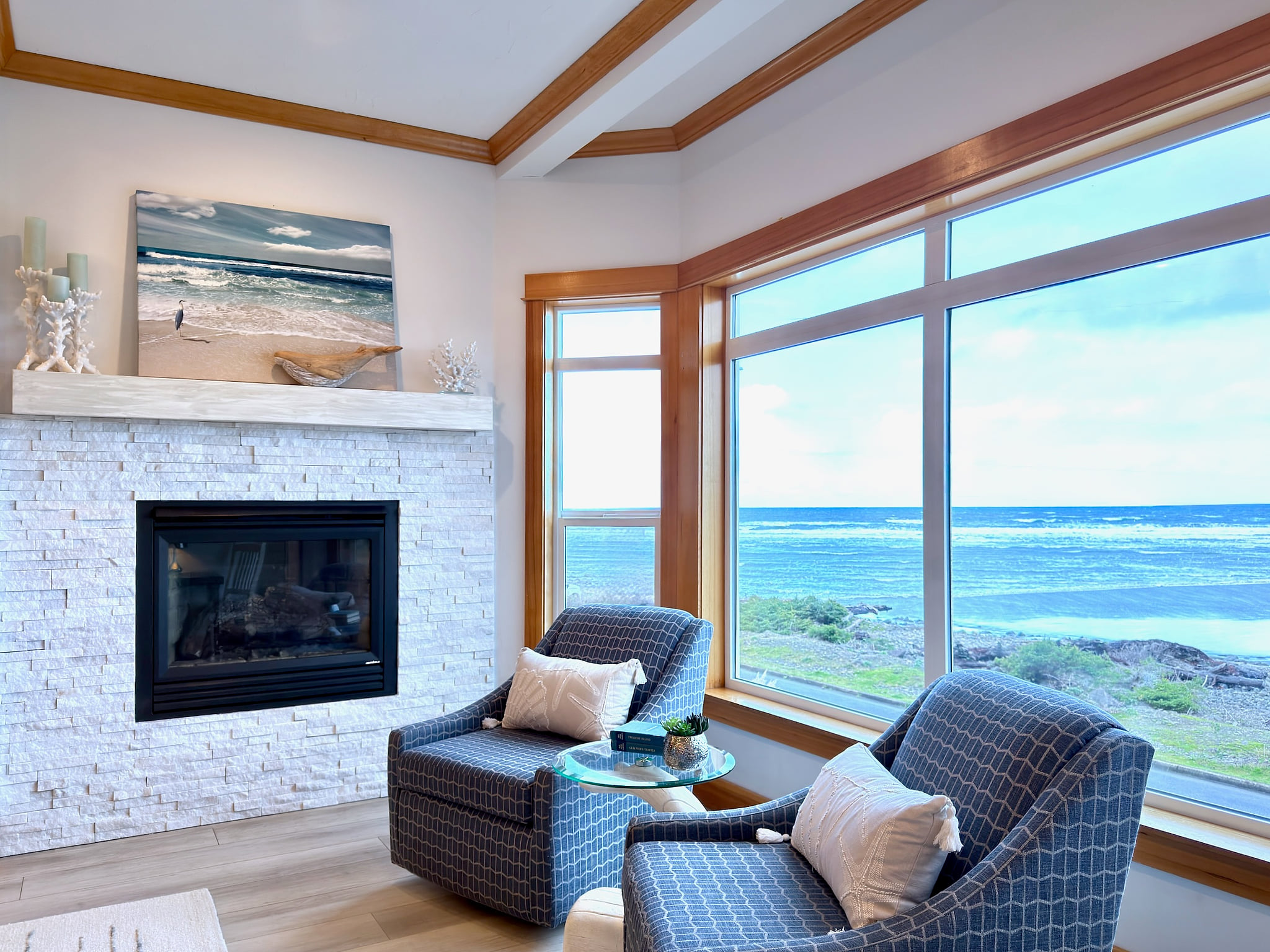 Welcome to Family Tides! Seaside is close to Astoria and Cannon Beach. Use this home as a luxury base camp for an Oregon Coast adventure!