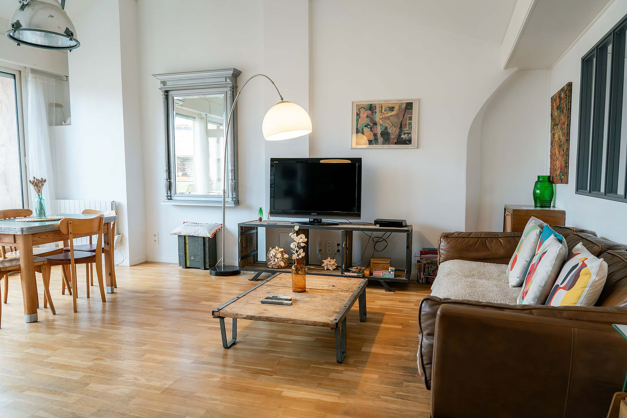 Le Jacobin - Terrace Apartment in Central Toulouse w/ AC & Parking