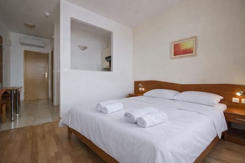 Apartments Riva Beachfront No.1 - Unit 378264-13