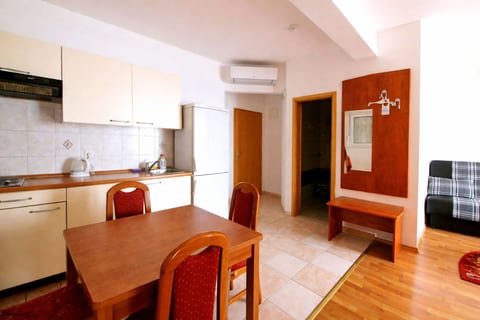 Apartments Riva Beachfront No.1 - Unit 378265-13