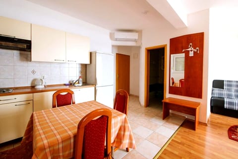 Apartments Riva Beachfront No.1 - Unit 378265-13