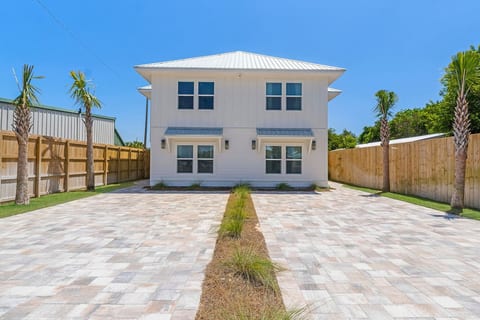 Luxury Beach House Near Panama City Beach