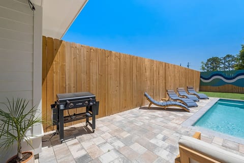 Luxury Beach Duplex Steps from Ocean l Sleeps 24