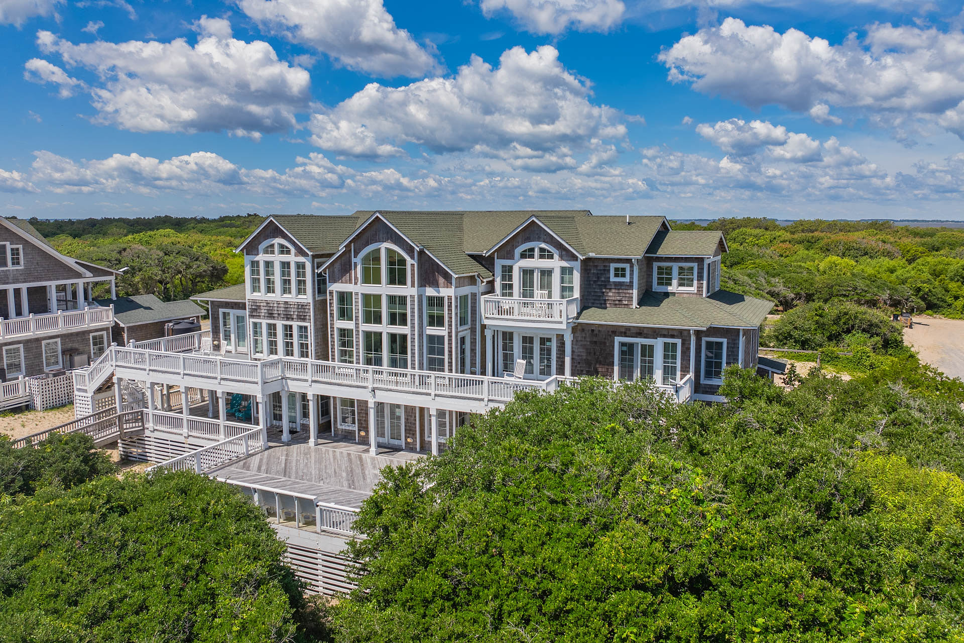 The Hemingway Oceanfront - Outerbanks