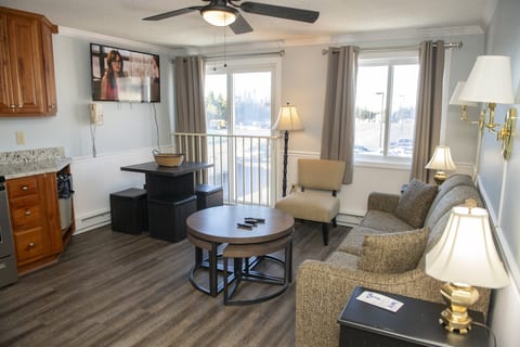 LuxStayUSA | ML343 Ski In/Out| Village Lifts| Free Parking
