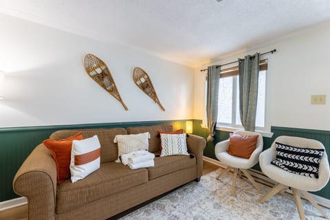 LuxStayUSA | ML 294 Ski In/Out| Slope View| Free Parking