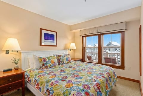 LuxStayUSA | Poolview Serenity(AS 326)
