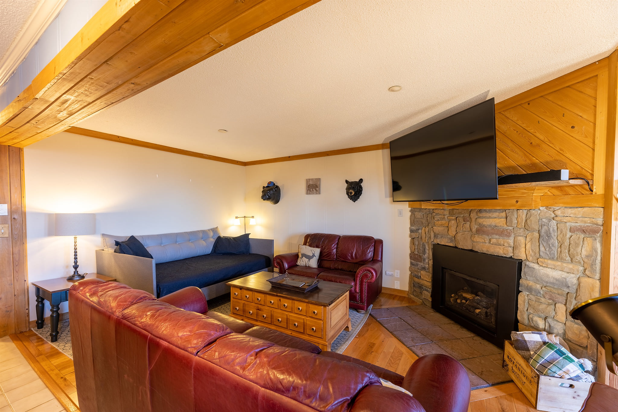 Welcome to Summit 108,a 3BR updated condo with great slope side views! Guest Review from Christine Wood: "This was my 2nd time staying here, & it was just as amazing as the first! Highly recommend it to all looking for a relaxing mountain escape!"