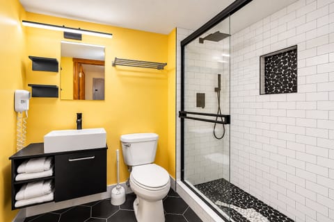 Get ready for the day in this fully appointed bathroom with all essentials!