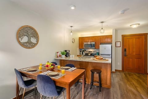 Perfect for dining!