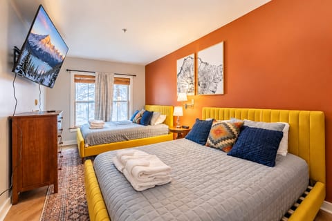 Relax and recharge in this comfortable queen bed!