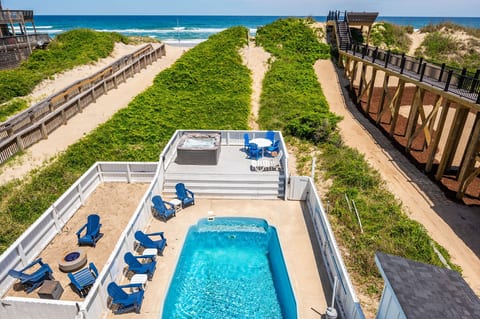 The Plank - Pool + Dune Path to Beach