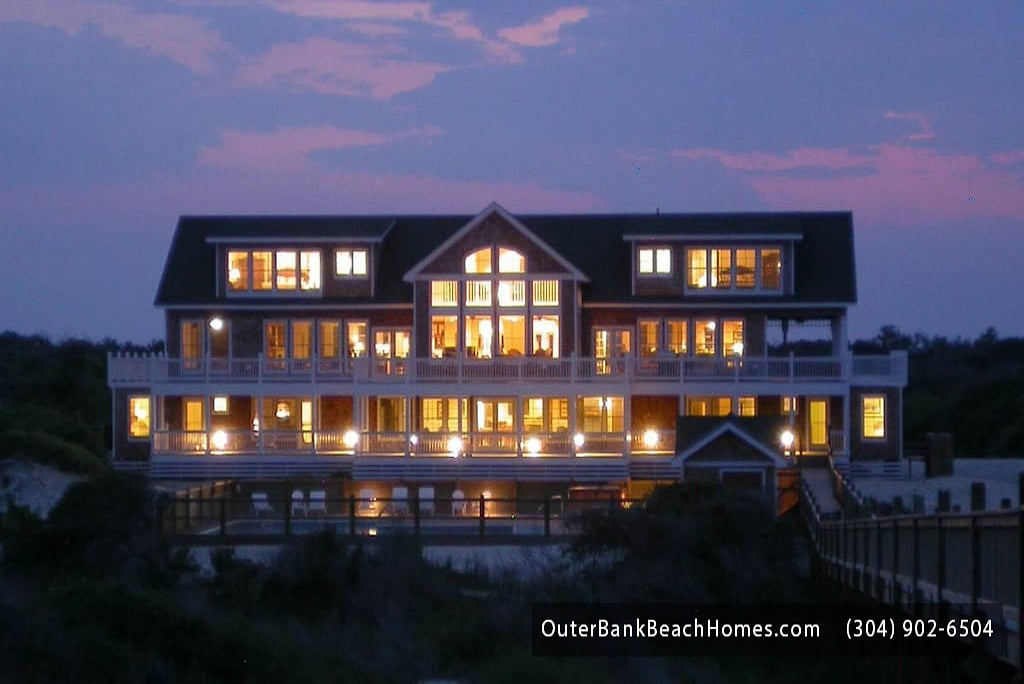 Panoramic ocean views from every angle — beauty and calm in every room.