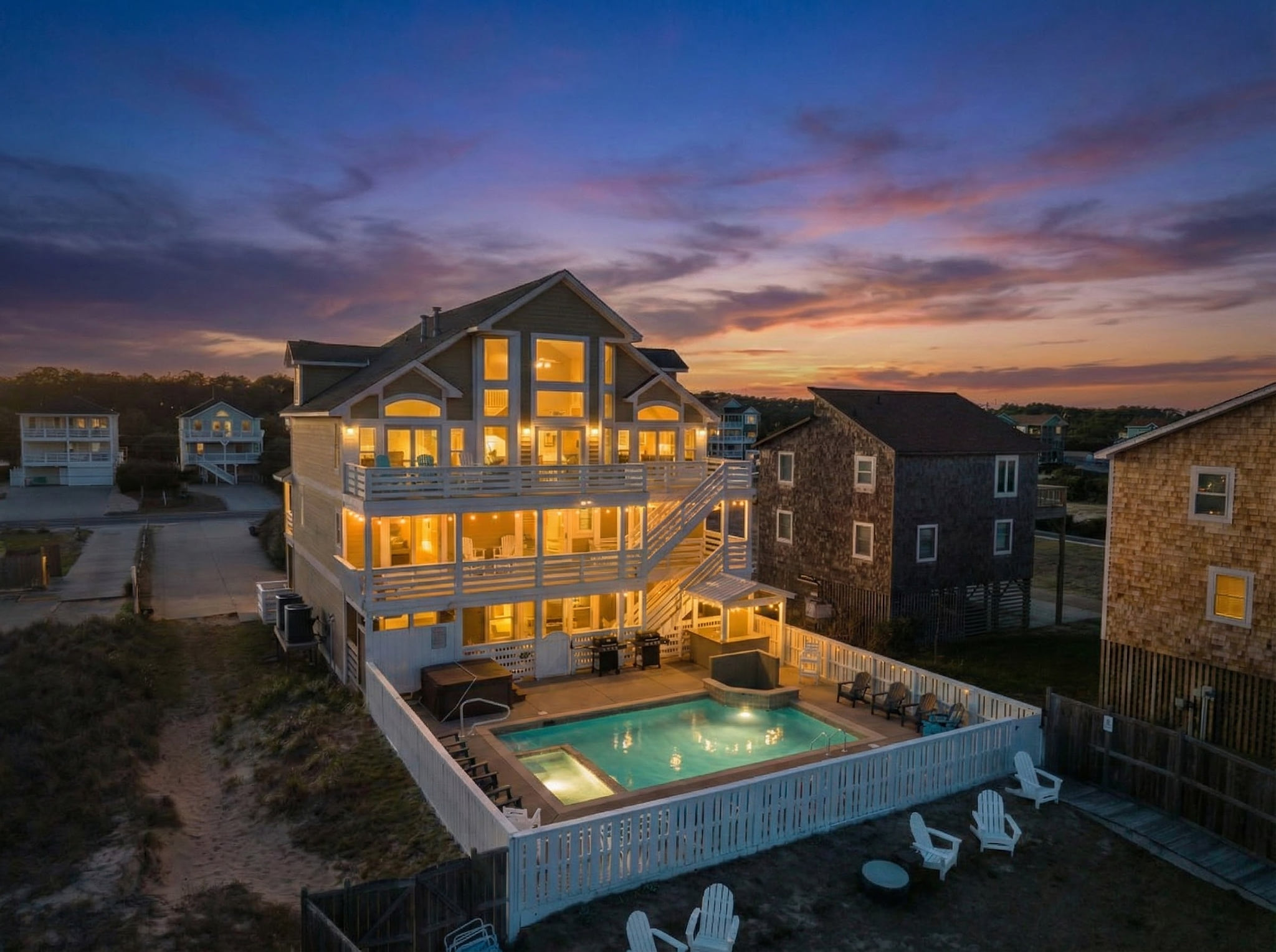 Anglers Retreat by LUXSTAYUSA 🌅 Three stories of luxury living and golden hour views.