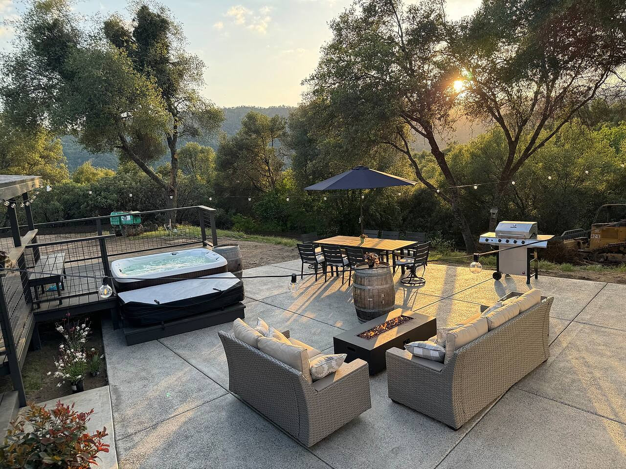 Manzanita Sunsets Bungalow