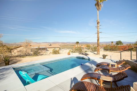 Manana Moonrise | Pool, Spa, Views, 9 mins to JTNP image 2