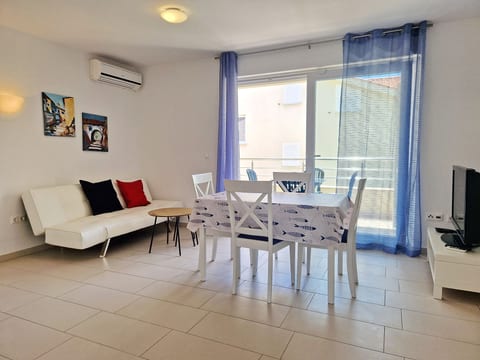 Apartment Pavlaković - Unit 126611-15