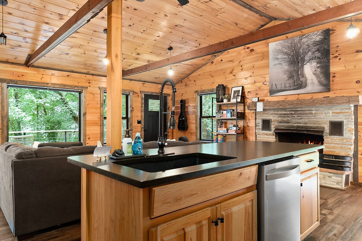 Modern Lake House|Views |5mWalk to Water| Fire Pit image 40