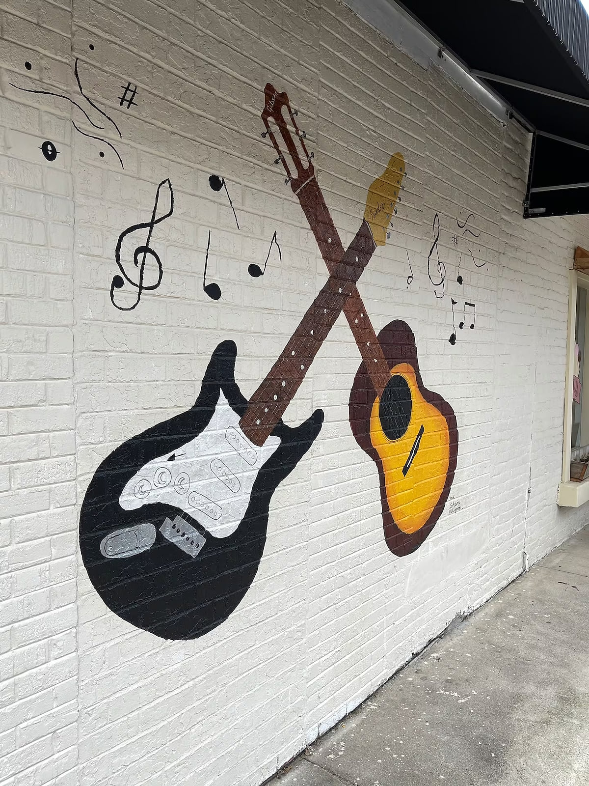 Mural in historic downtown Smithville.