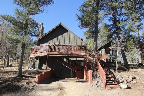 Alpine cabin with hot tub and 3 decks near Midtown image 2