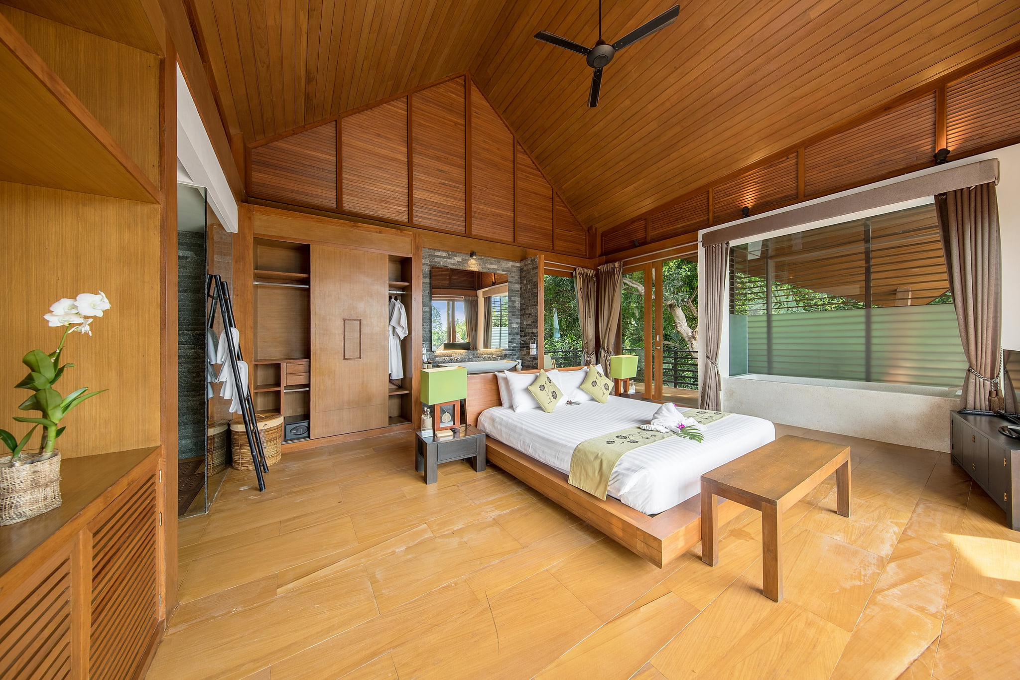 Baan Hinyai
