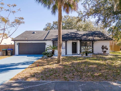Sunny Escape Near Universal | 3BR Pool Home