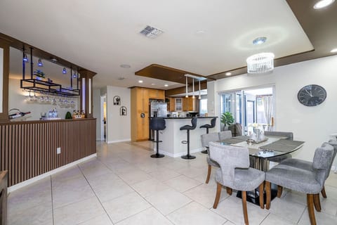 Sunny Escape Near Universal | 3BR Pool Home