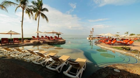 Pools and Beach at Hacienda Del Mar Cabo, Vacation Travel Exclusives