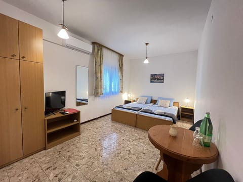 Apartments Mišo - Unit 378297-13
