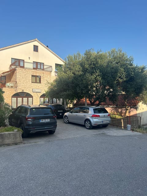Apartments Mišo - Unit 378297-13