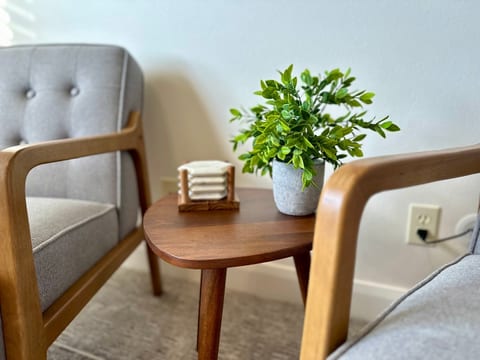 King Beds + Full Kitchen | Peaceful 2BR Casita Re