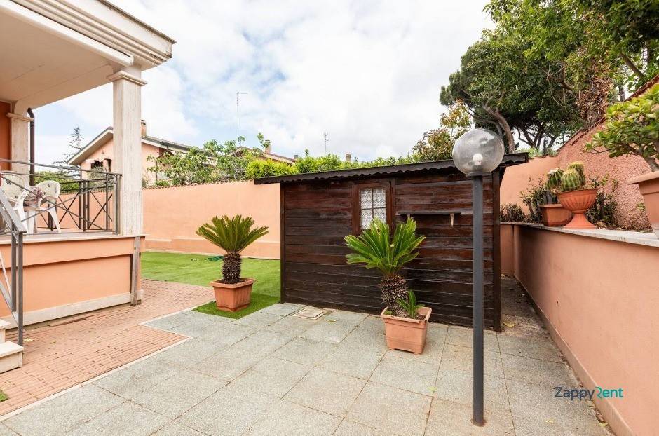 Rome Vacation Home in Axa-Palocco, Rome