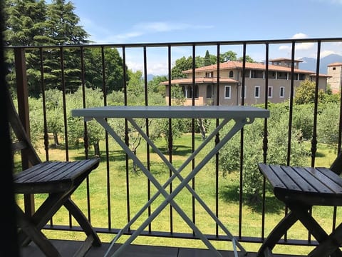 Poppy apartment in San Felice del Benaco image 2