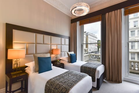 3 Bedroom Executive Serviced Apartment Kensington