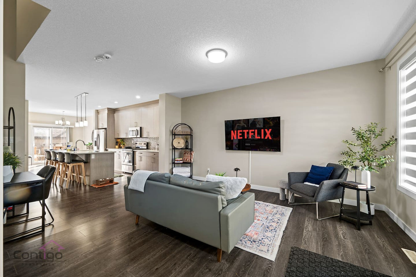 Large Home | Sleeps 12 | Yard | Near DT & Stadium