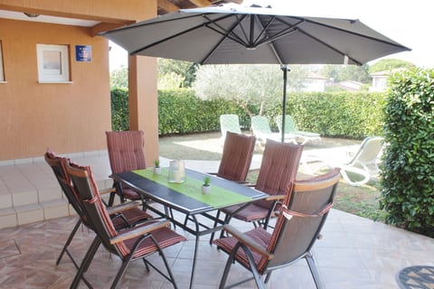 House TINA - Unit 208740-5