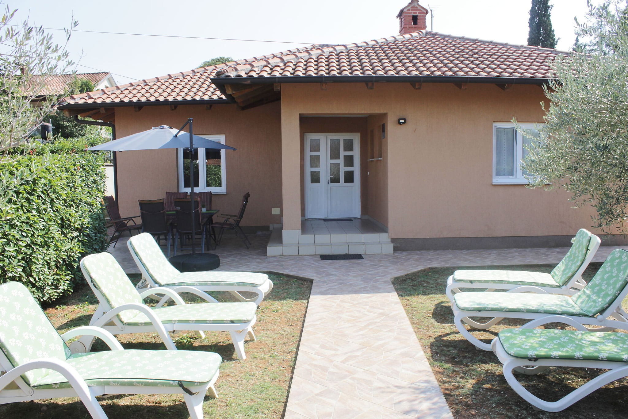 House TINA - Unit 208740-5