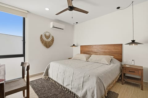 Master Bedroon with King Size Bed