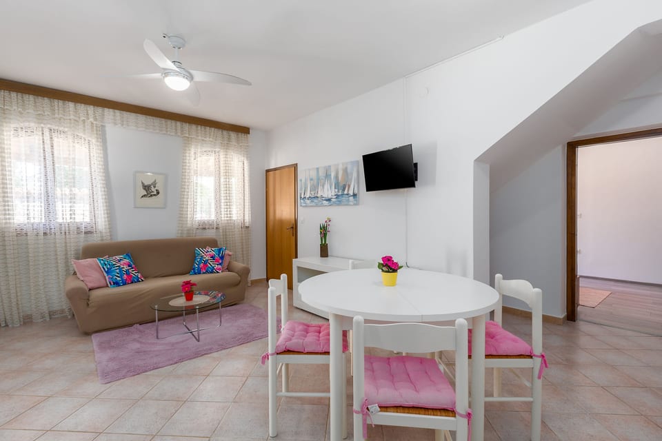 Apartment Residence Livija 1 s bazenom - Unit 370732-13