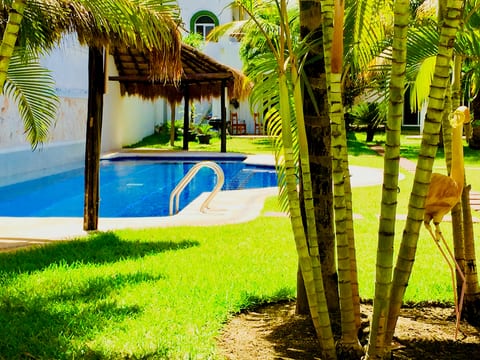19 Pax 2 Connected Comfort Pool Villas