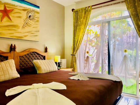 30 Pax 3 Connected Pool Villas