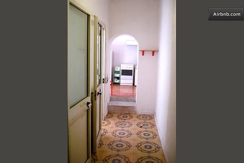Simple apartment in Naples center image 3