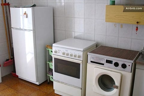 Simple apartment in Naples center image 5
