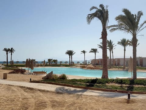 Pool front Mesca Cabana Minutes to Sandy Beach