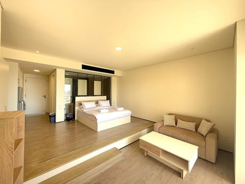 Pool front Mesca Cabana Minutes to Sandy Beach