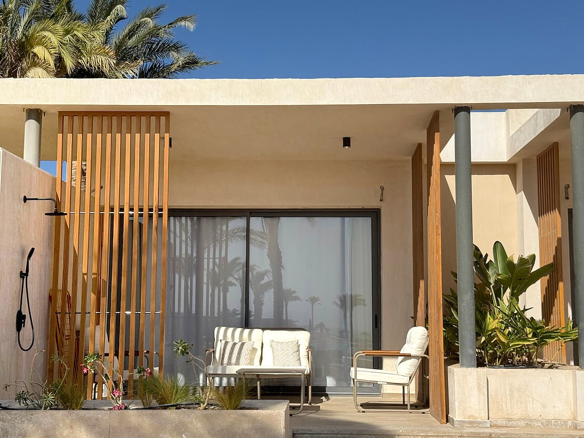 Pool front Mesca Cabana Minutes to Sandy Beach image 1