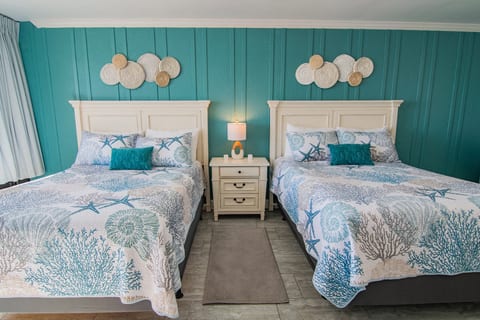 Oceanfront Studio at Sand dunes with 2 beds - Apartment